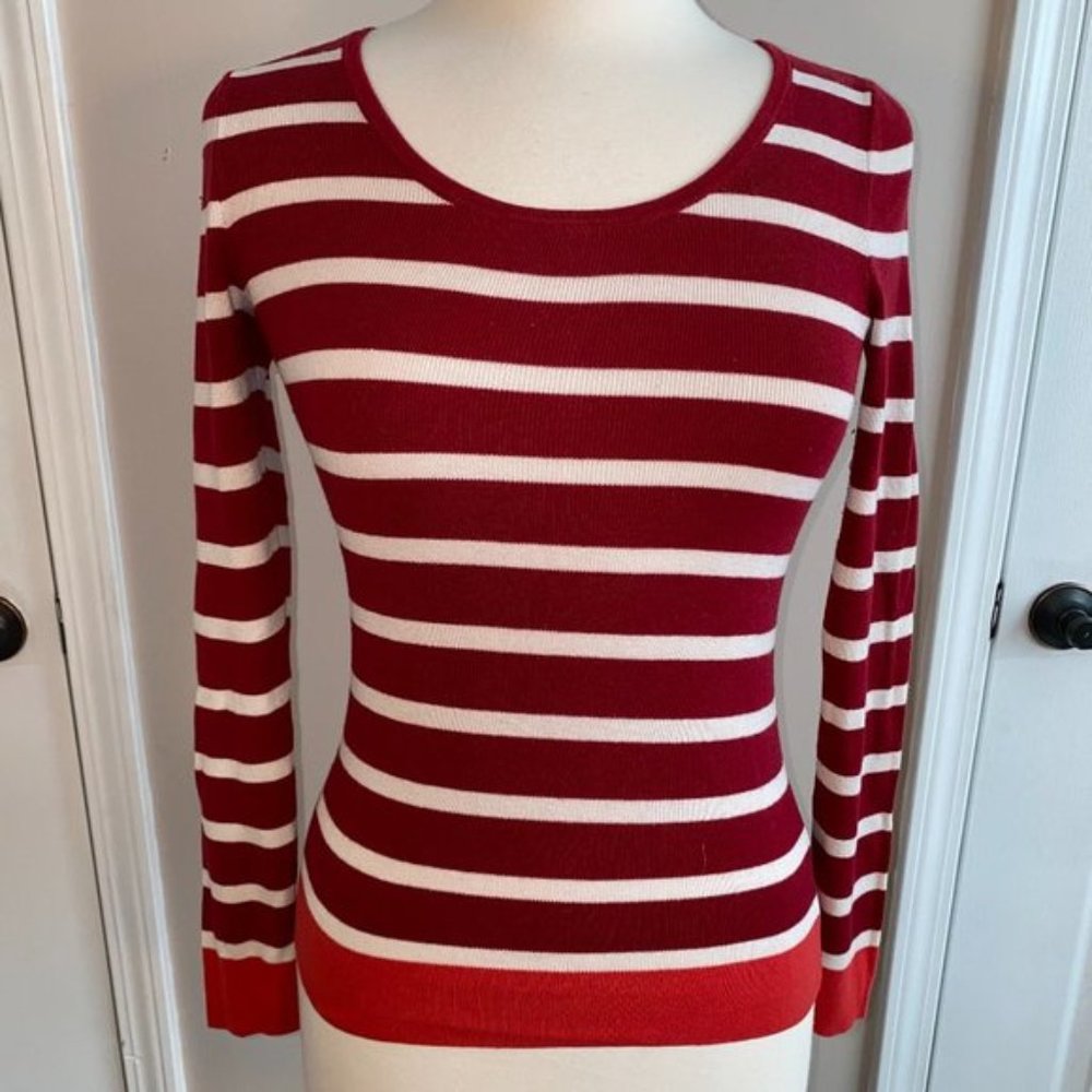 - Banana Republic Silk sweater S EUC